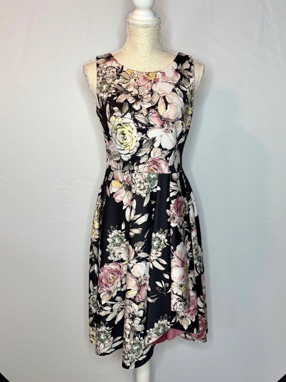 White House Black Market Floral Fit And Flare Dress
